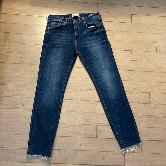 Zara like new jeans - Picture 2 of 8